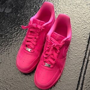 Nike Women’s Fireberry Low-Top Sneakers